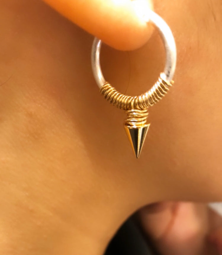 Anneau d’oreilles / earring folk spike