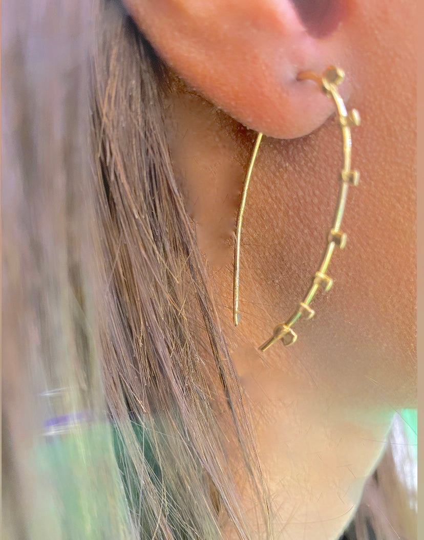 Boucle d'oreille / earring gold punky